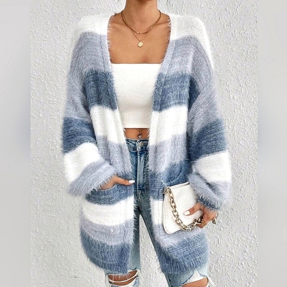 New Chic Striped Fluffy Knit Cardigan Sweater Pockets White Blue - Picture 3 of 9